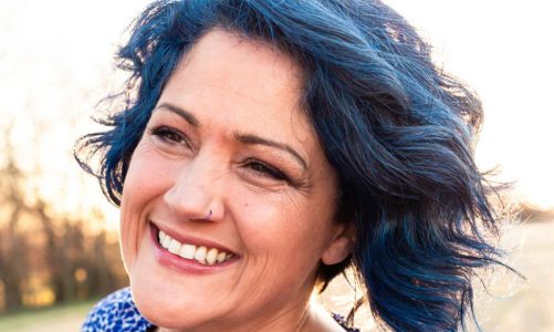 Nebraska woman calls herself the ‘mom of TikTok’; ‘I’ve got to do things to help other people’