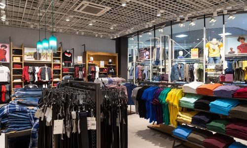 Thrift Shops See Increase in Shoppers Amid Economic Uncertainty in Toledo, Ohio