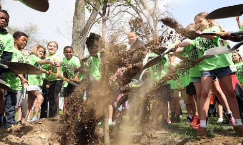 City of Toledo celebrates Arbor Day with Elmhurst Elementary students